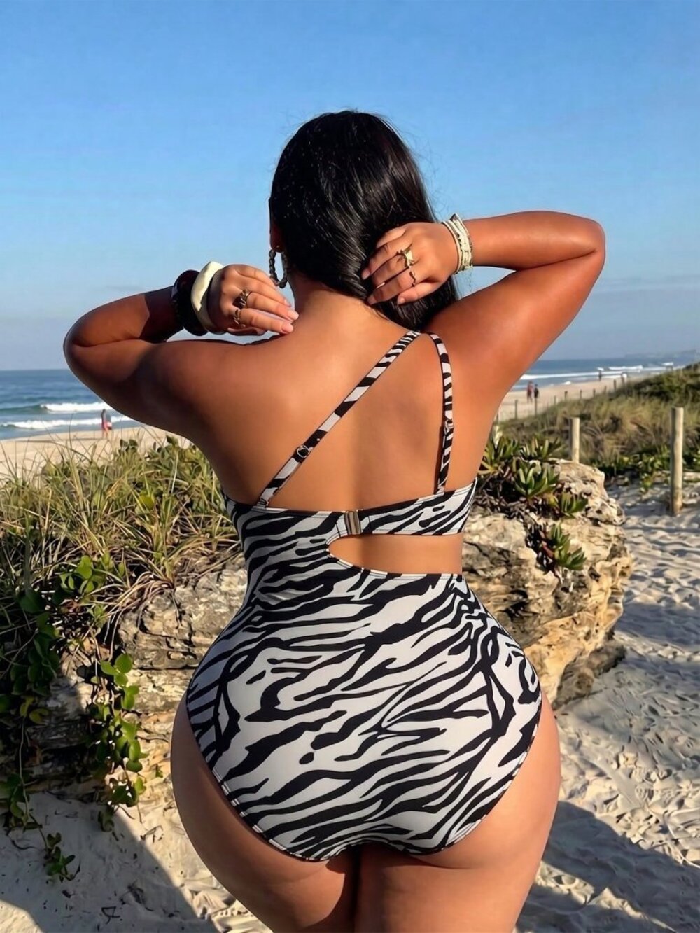 Multicolor Asymmetrical zebra One-Shoulder Women's Plus-Size Cutout Swimsuit - Picture 2 of 6
